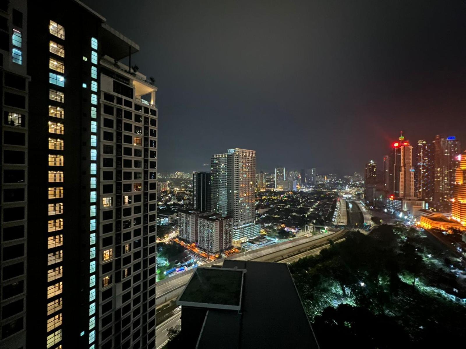 Mercu Summer Suits Klcc Apartment *